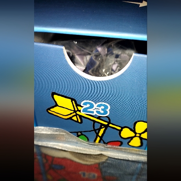 Nwot Peanuts Charlie Brown Christmas 50 Piece Puzzle Advent Calendar - Picture 3 of 5